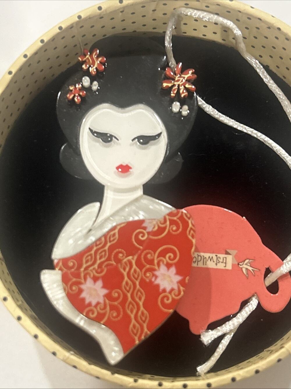 BNIB 2017 ERSTWILDER MYSTERIOUS MAIKO BROOCH JAPAN NIHON JOURNEY GEISHA